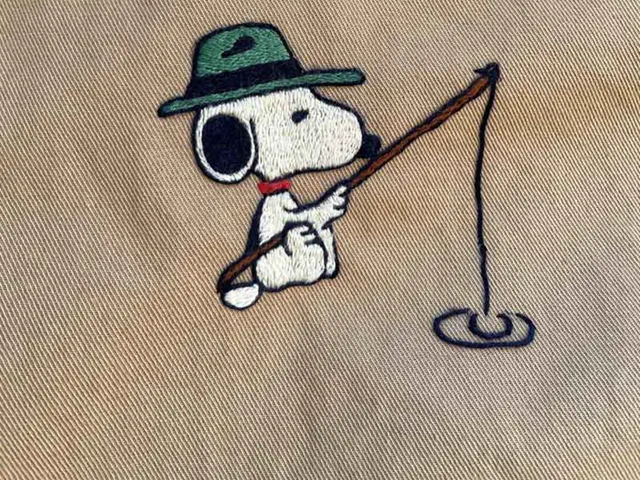 上質なTシャツ・ポロシャツ生産向け平刺繍ロゴのディテール