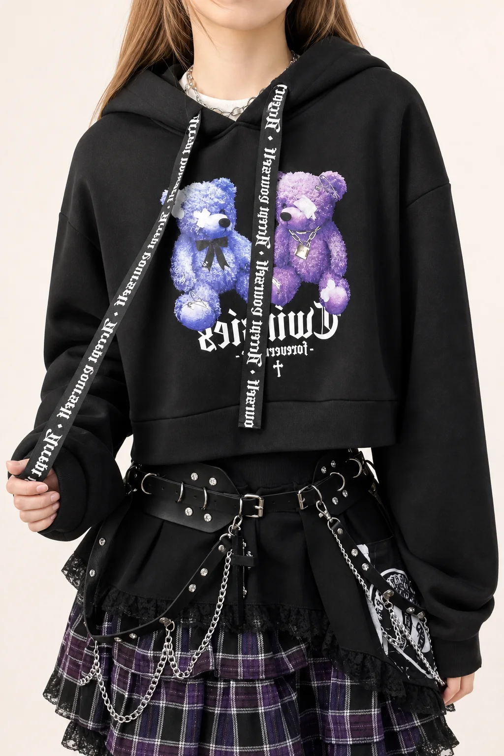 Schwarzer Cropped-Hoodie mit Teddy-Grafik und Gothic-Kordel