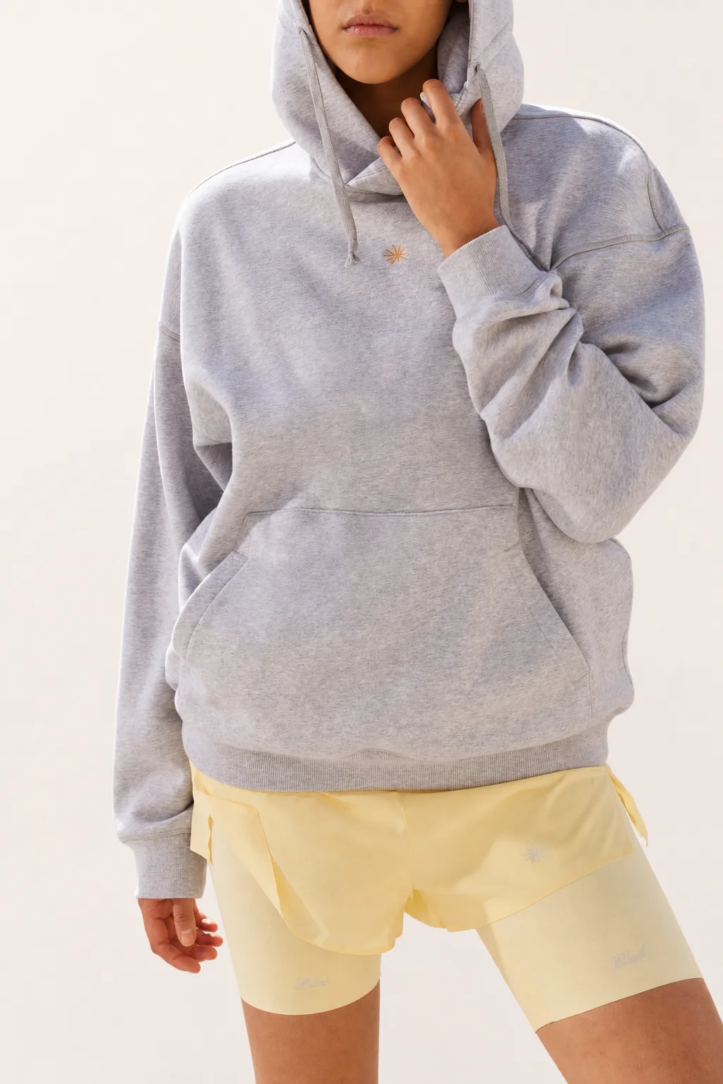 Melierter Damen-Pullover-Hoodie in Grau